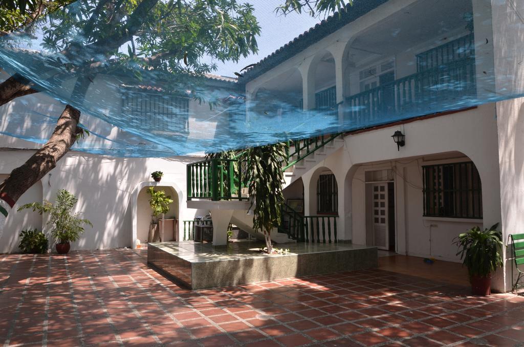 Hotel Vargas Airport Cartagena ภายนอก รูปภาพ